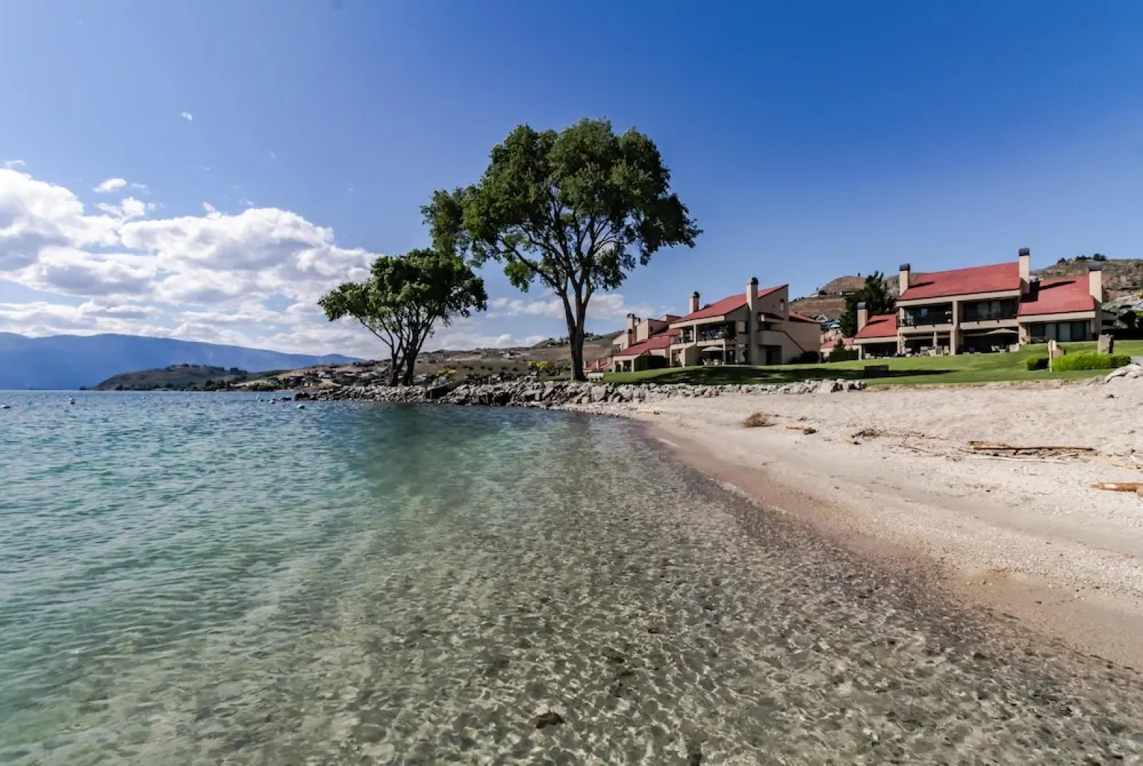 Lake Chelan Shores