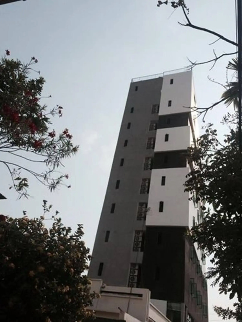 Diamond Palace Resort & Sky Bar