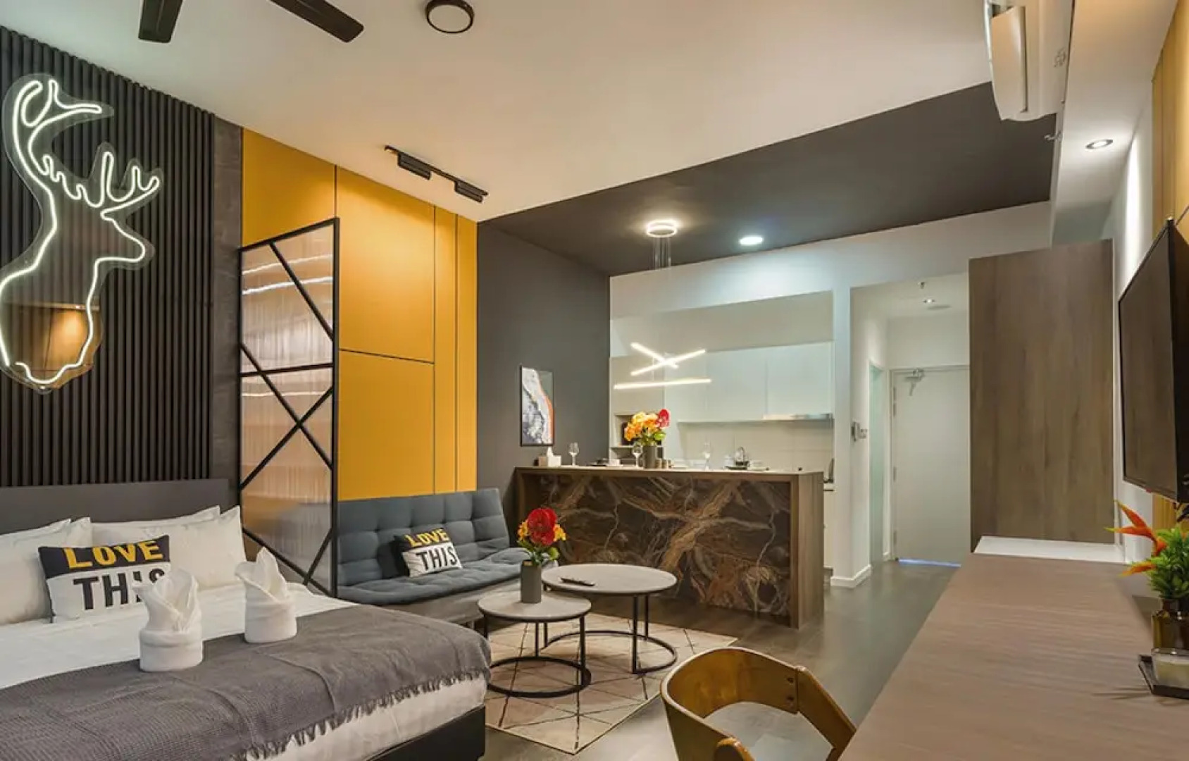 Chambers Residence, Sunway Putra Mall