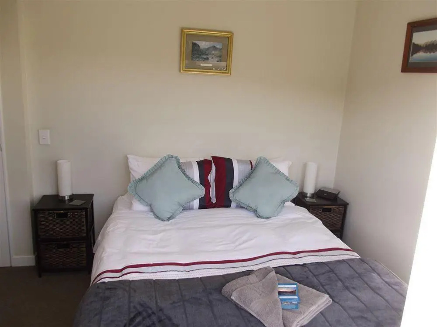 Longhouse Bed and Breakfast