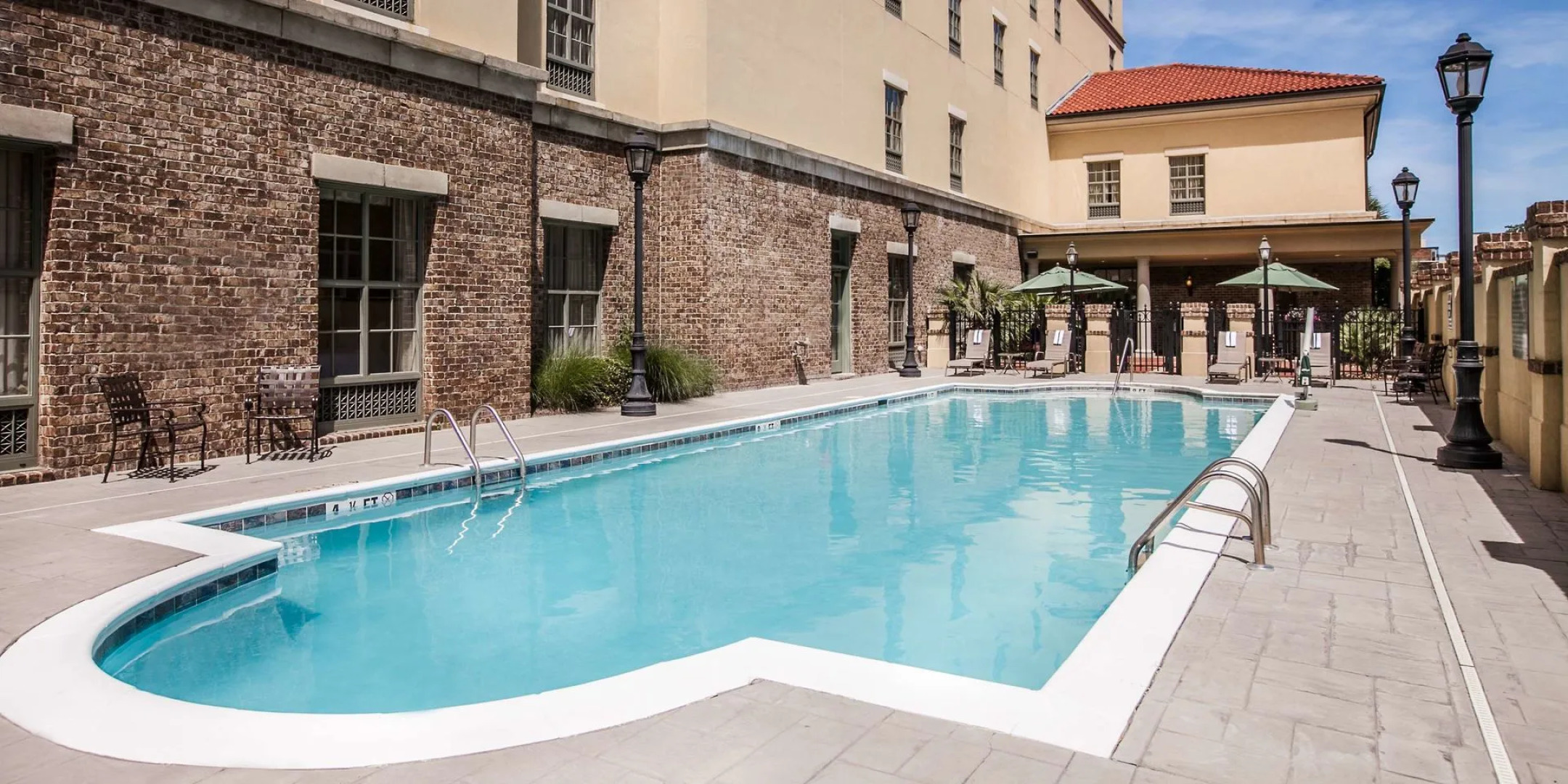 Hampton Inn & Suites Savannah Historic District