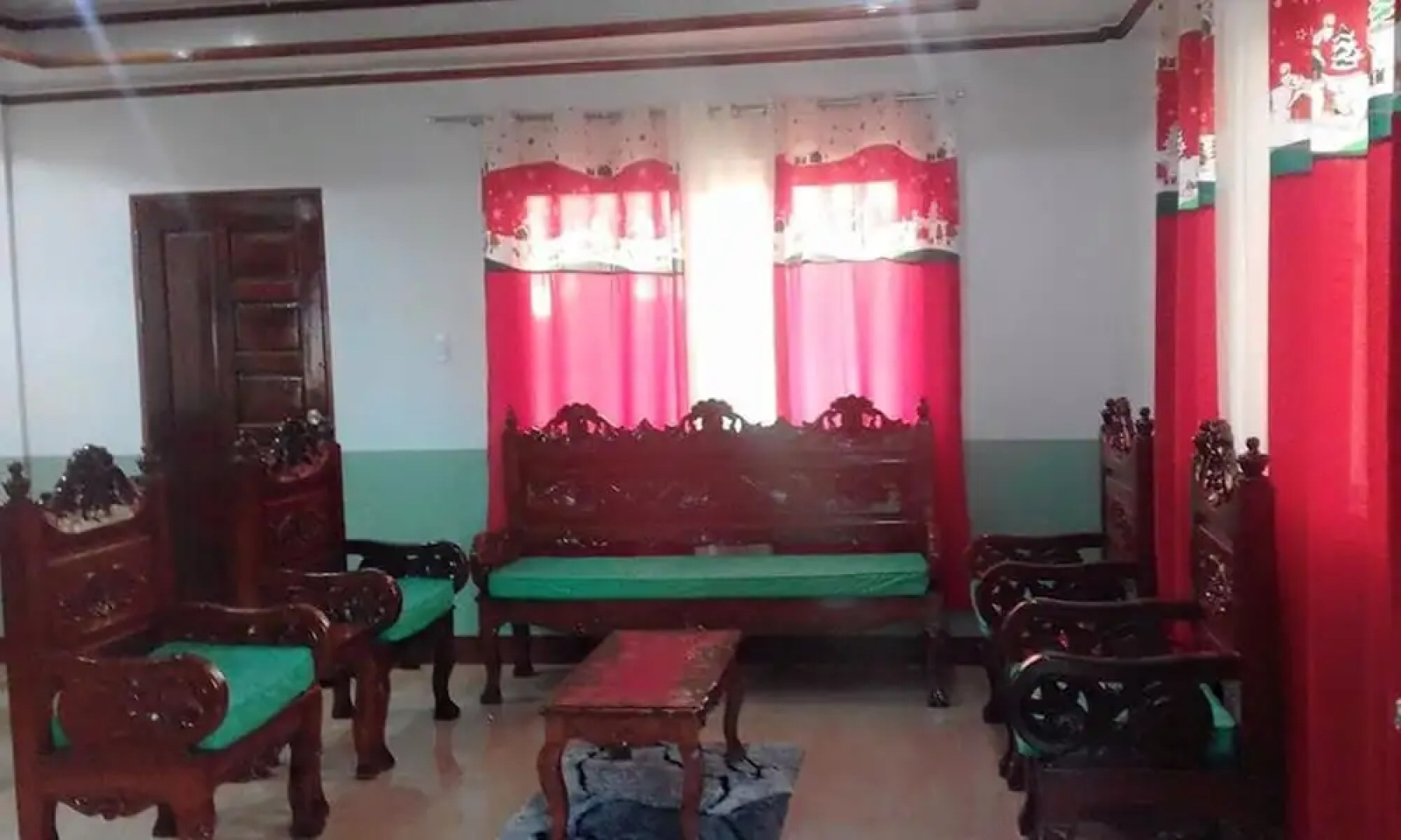 Den's Transient House