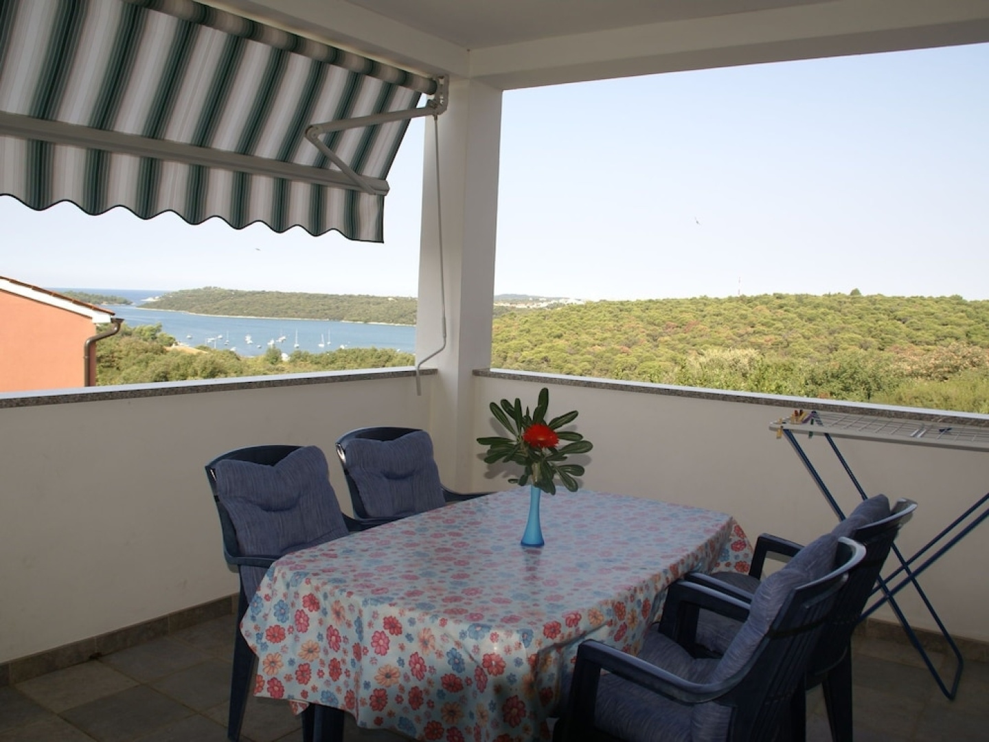Lovely Apartment With Swimming Pool in Banjole