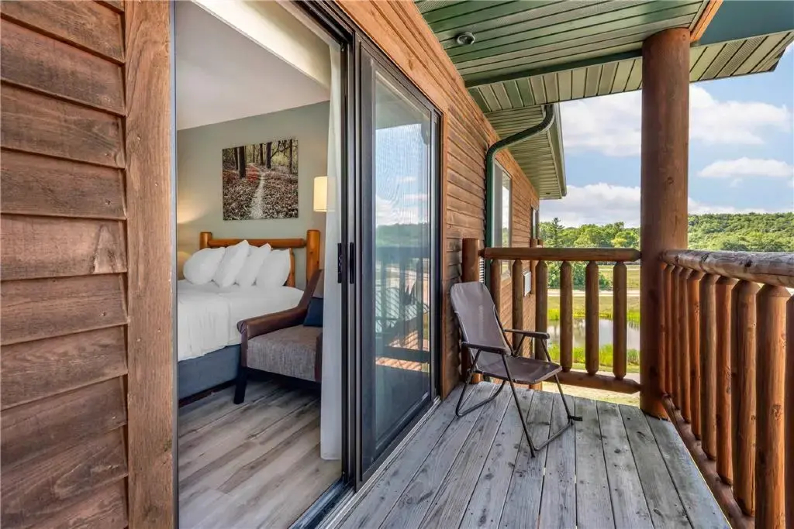 Three Bears Waterpark Resort Near Tomah, Ascend Collection Hotel