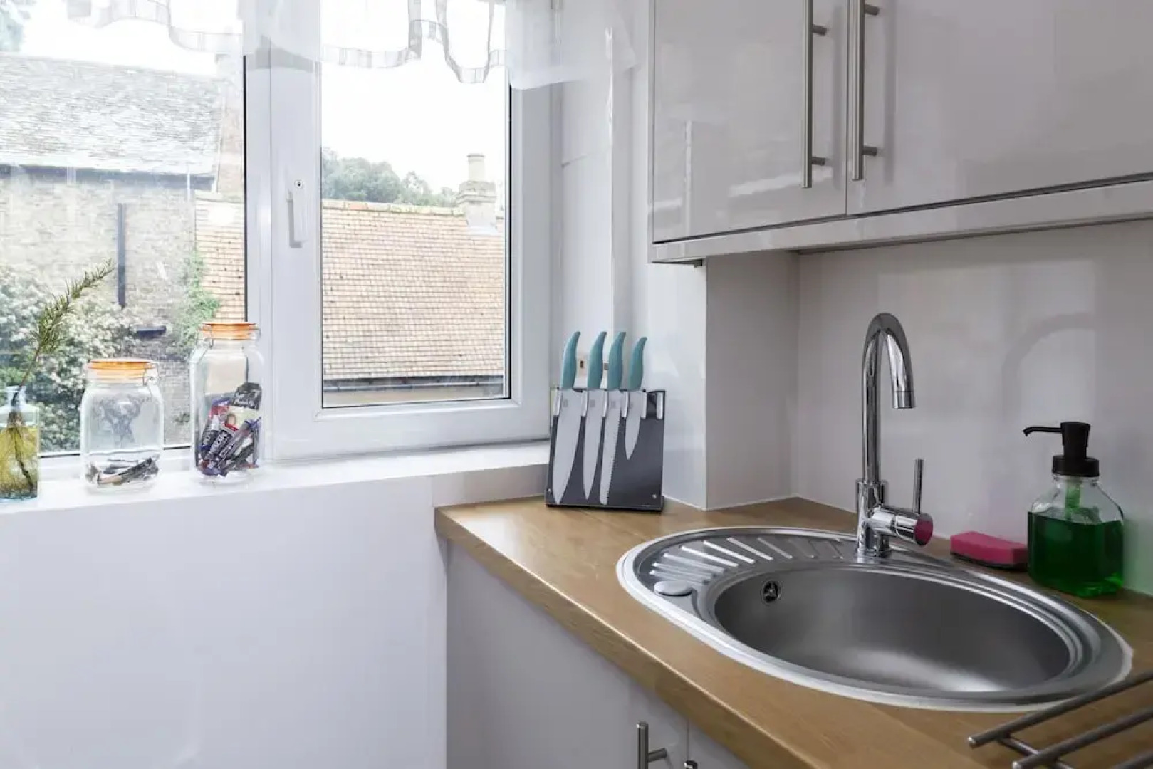 River Court Apartments LETS