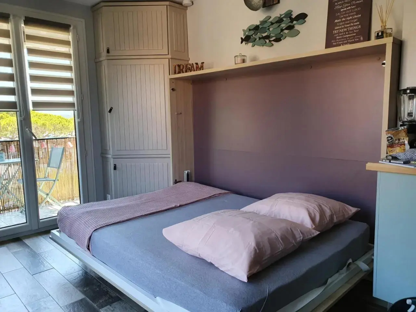 Studio accès direct à la plage