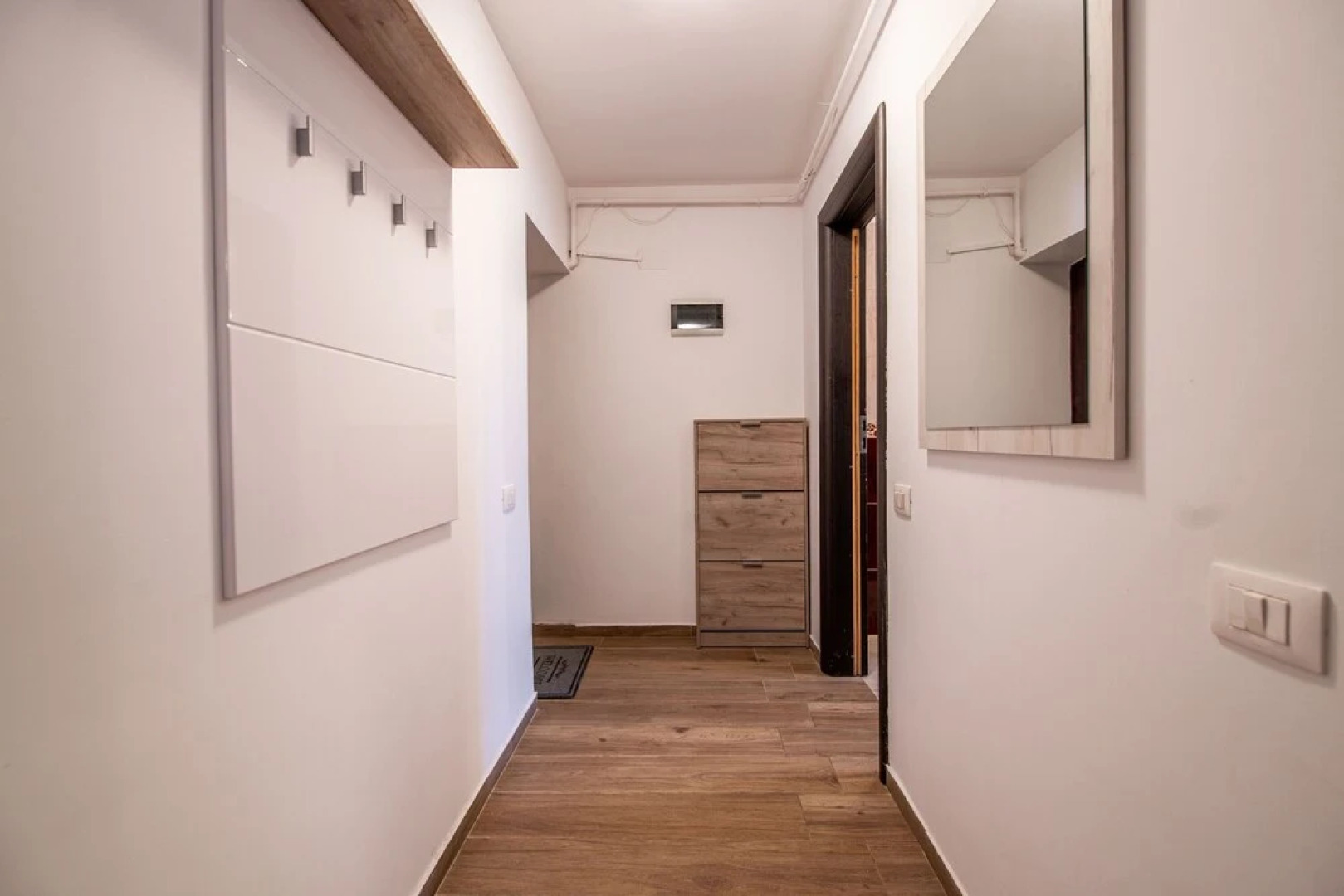 Two Room Apartment Militari Residence M8