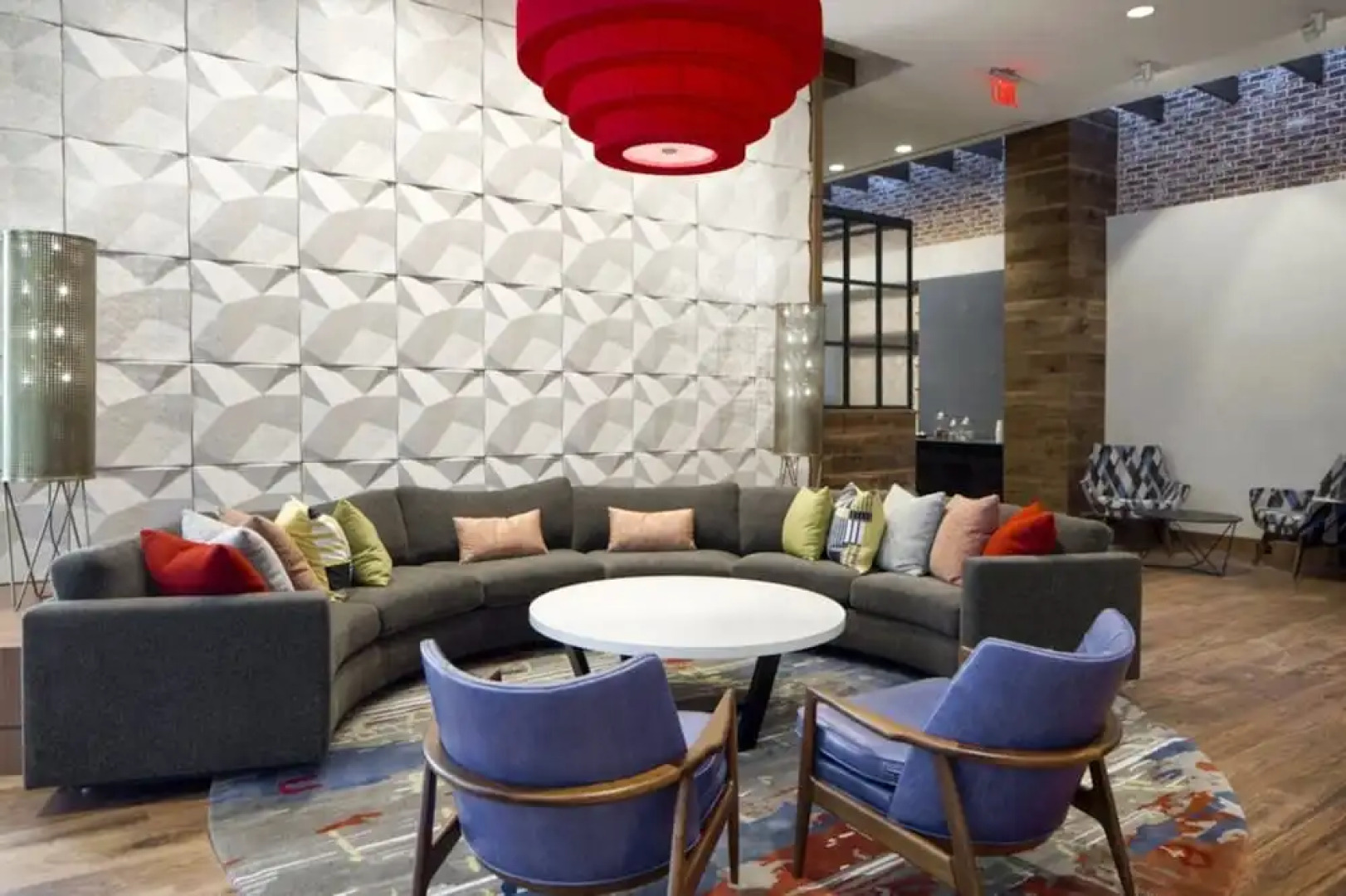 Global Luxury Suites at South Arlington