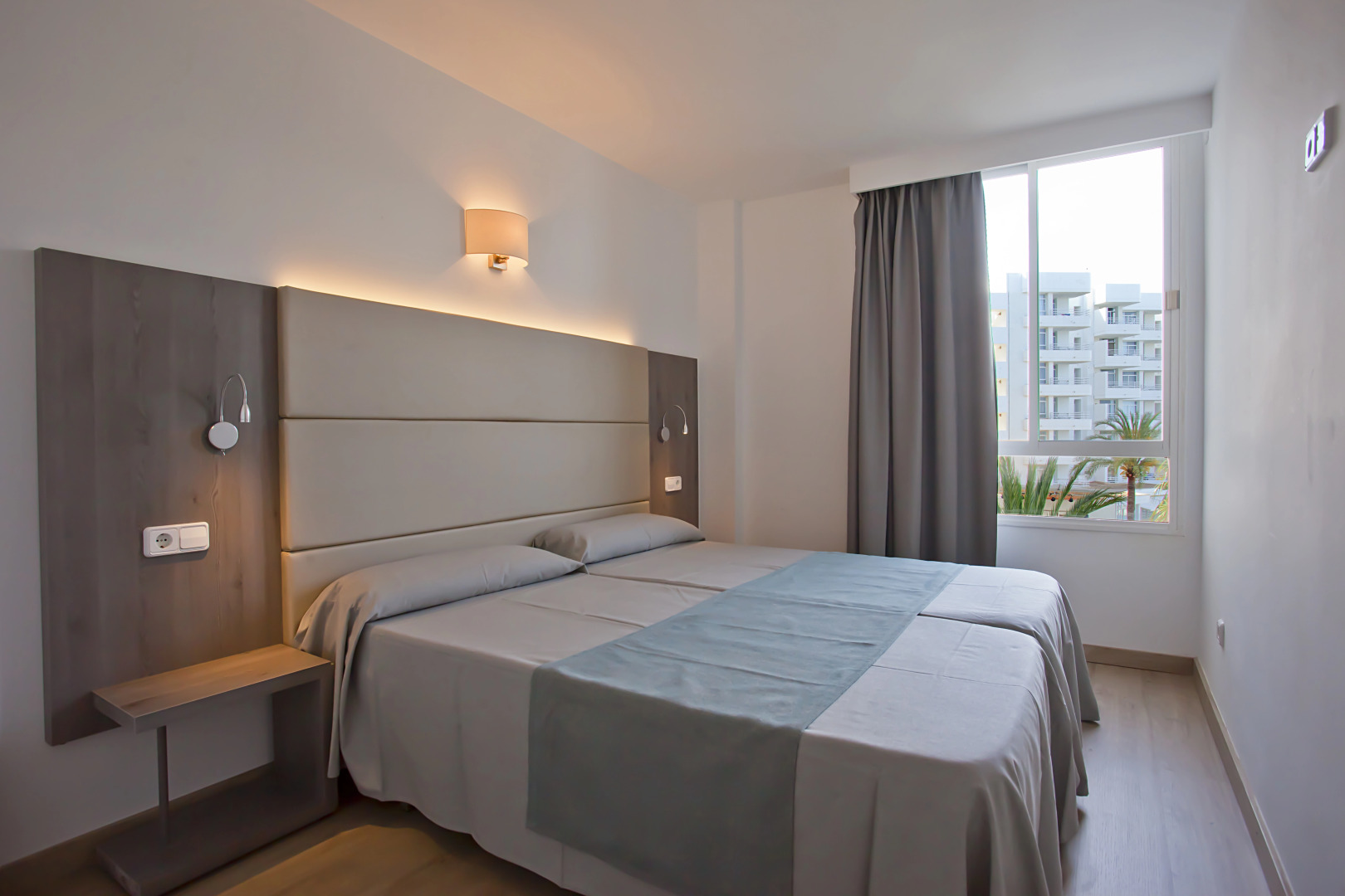 Aparthotel Playa Dorada