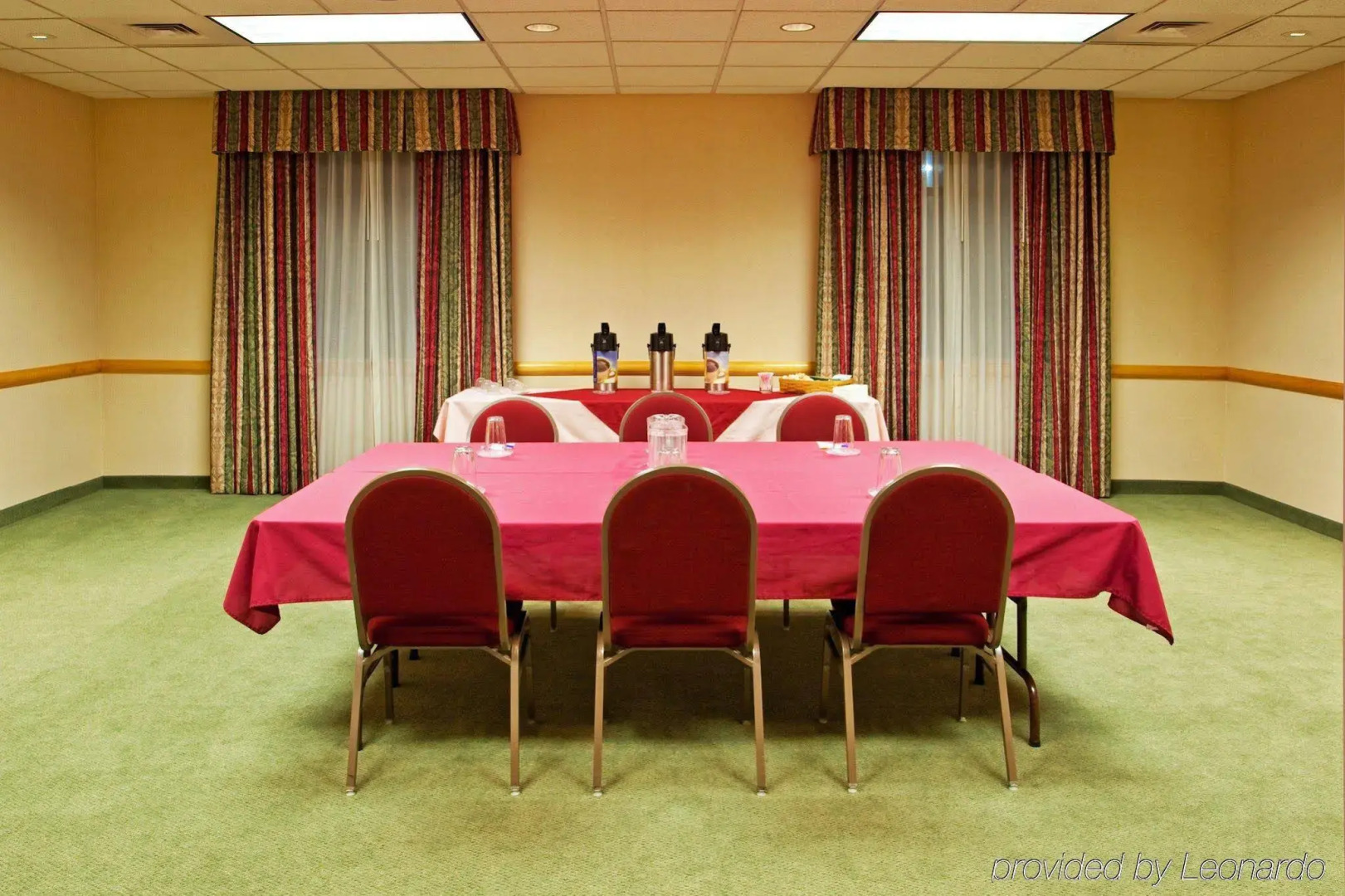 Holiday Inn Express Breezewood by IHG