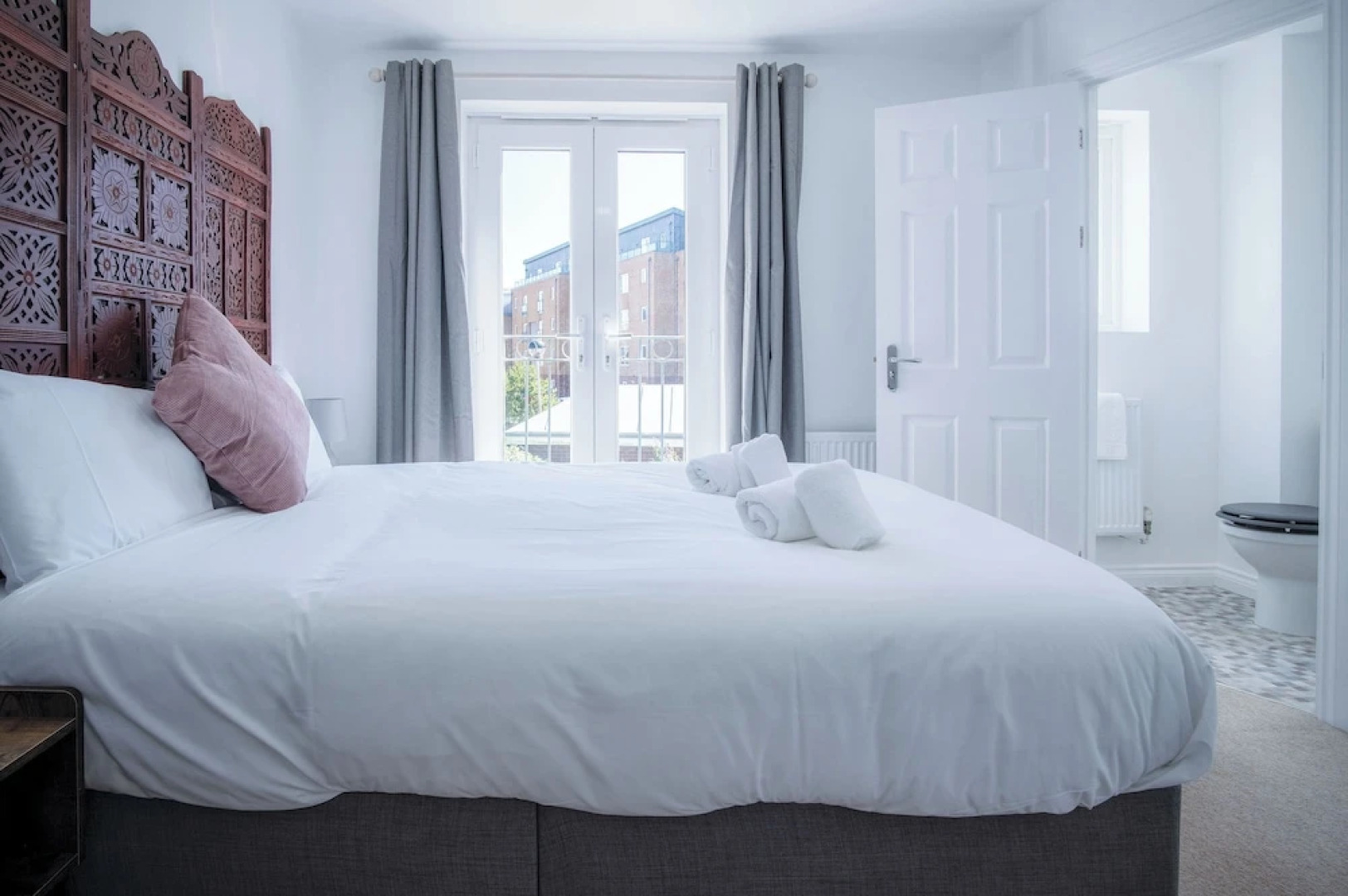 Swn Y Mor - 4 Bedroom - Llanelli