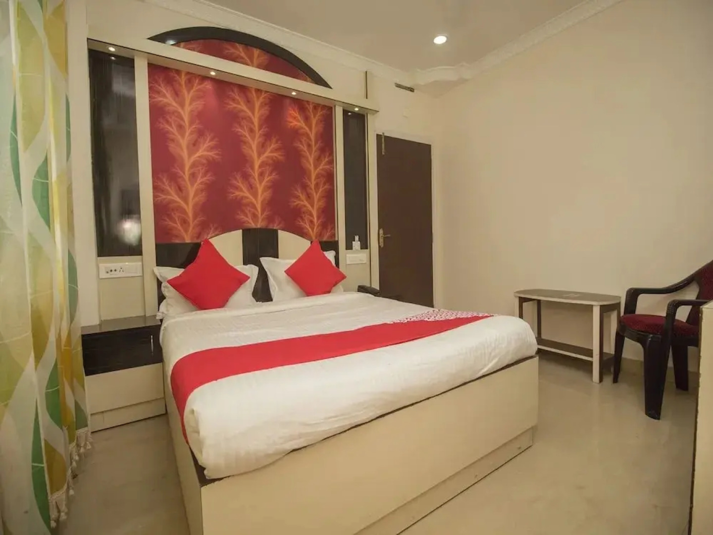 Garg Residency By OYO Rooms