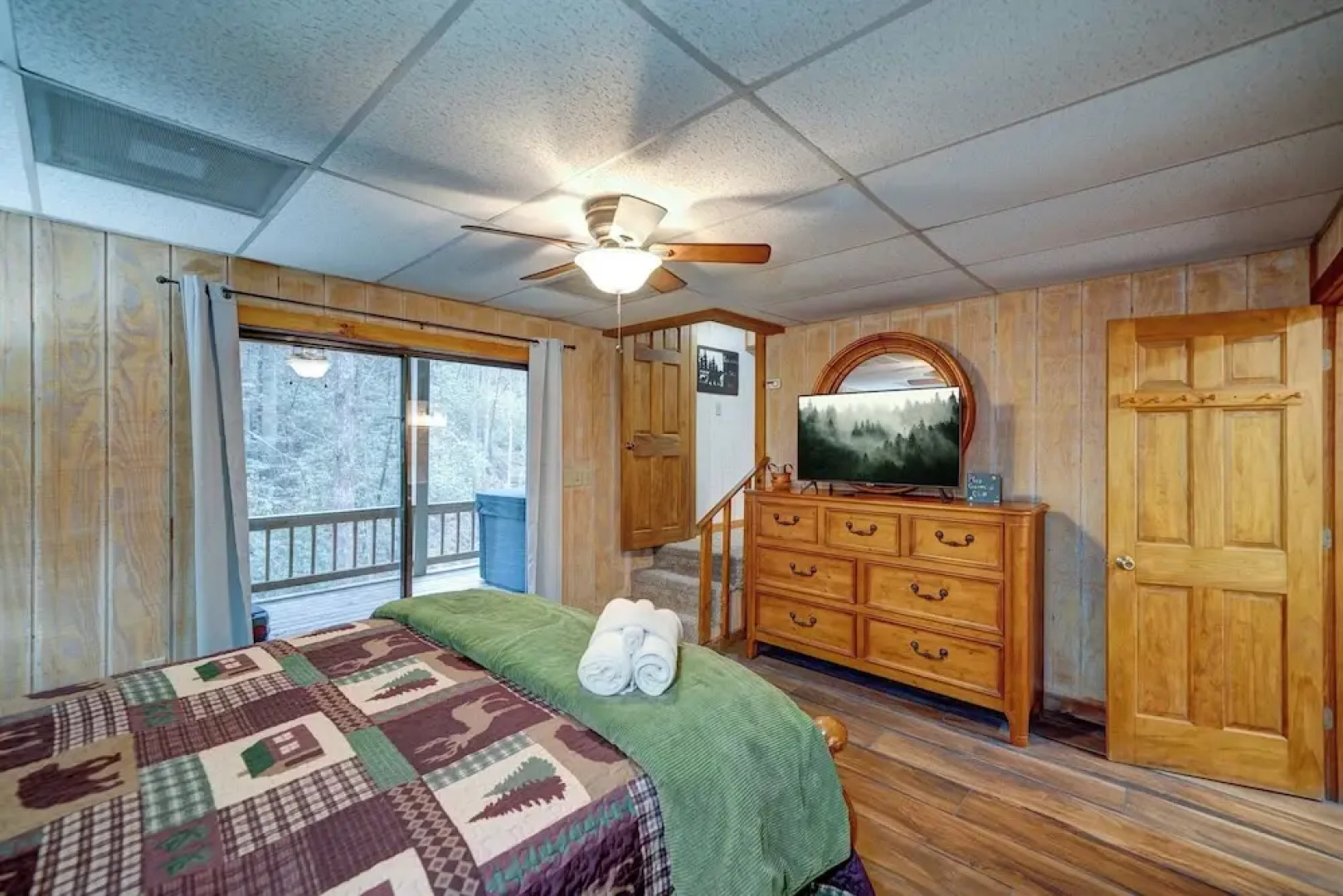 Bear Track Falls Peaceful, Quiet Mtn. Retreat!