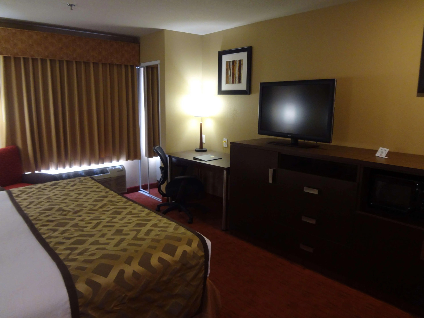 Best Western Plus Woodland Hills Hotel & Suites