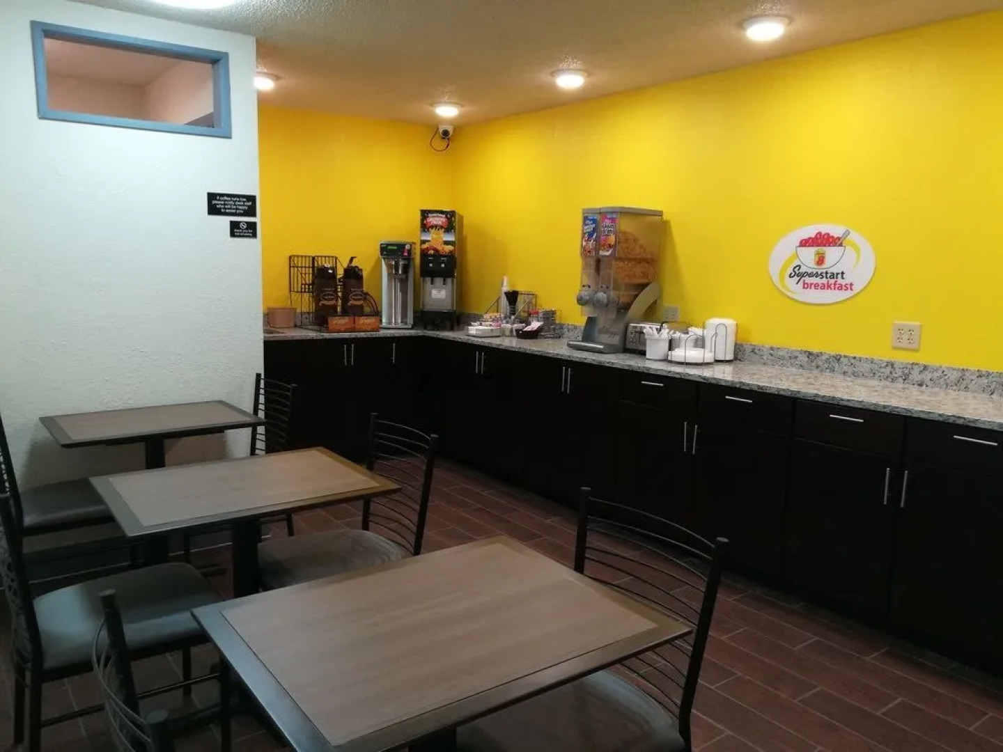 Super 8 Motel - Keokuk