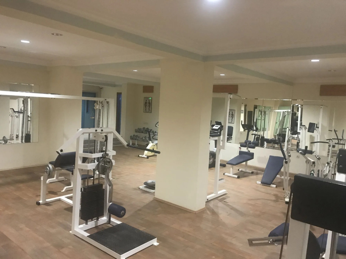 May Flower Apart Hotel