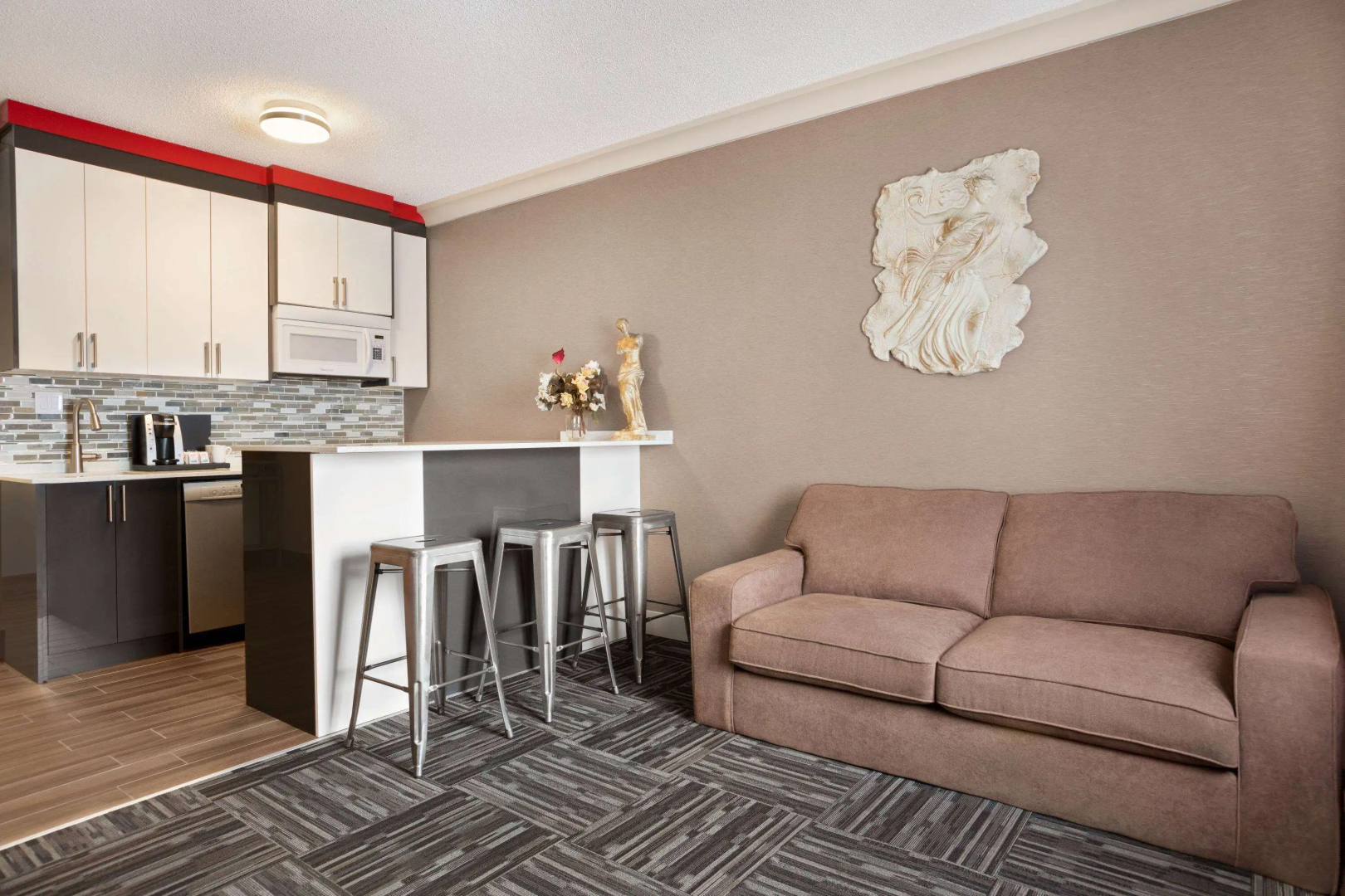 Baymont Inn and Suites Medicine Hat