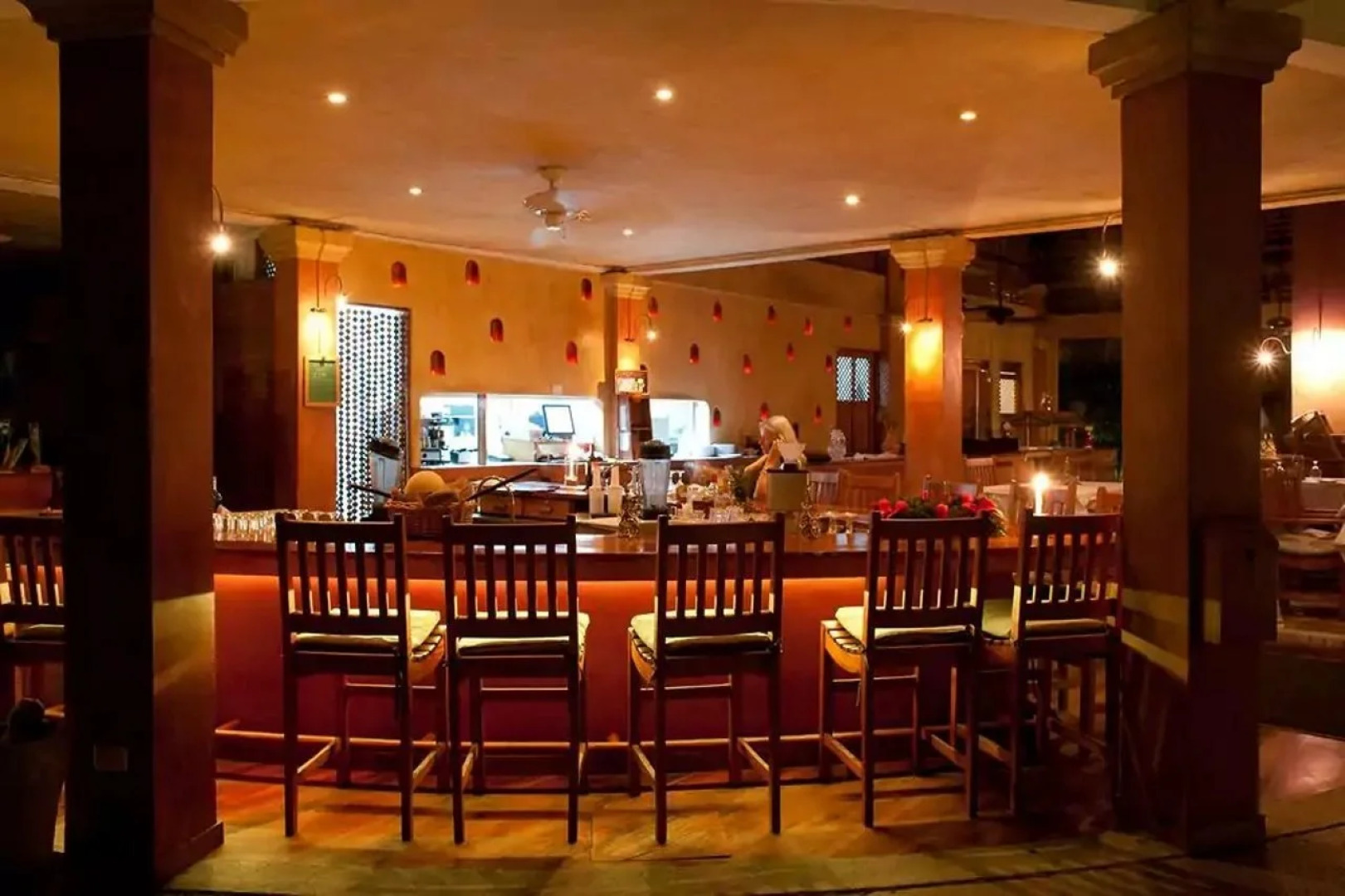 Capitán Suizo Beachfront Boutique Hotel