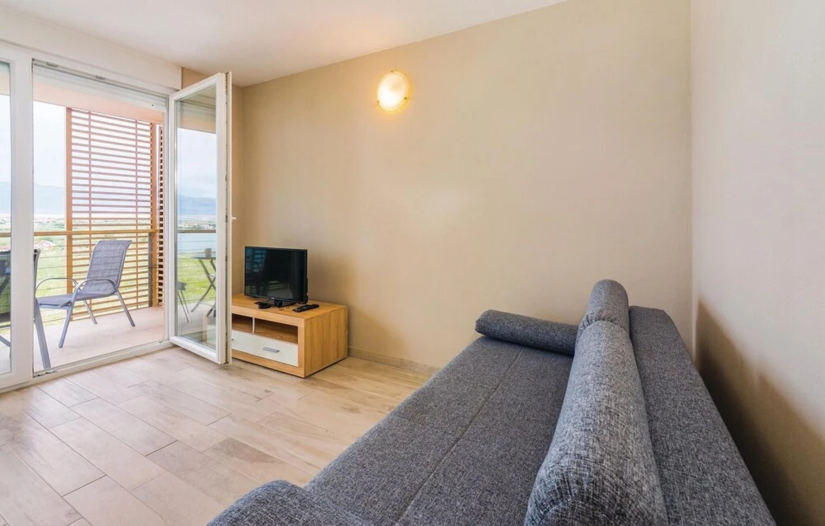 Awesome Home in Povljana With Wifi and 1 Bedrooms