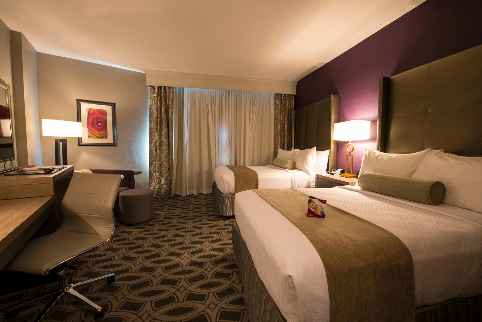 Crowne Plaza Saddle Brook by IHG