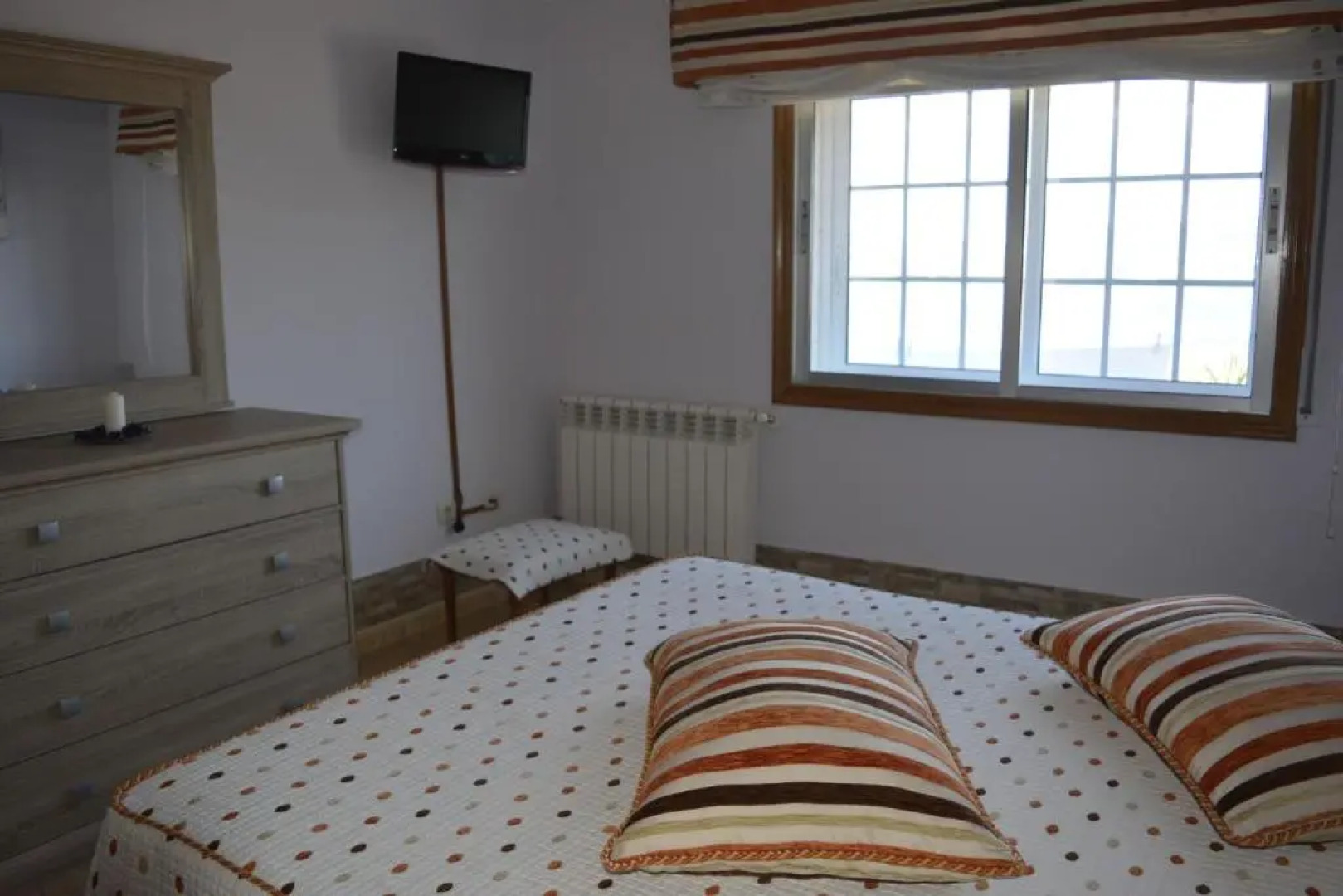 Apartamento coqueto de 3 habitaciones en COMBARRO