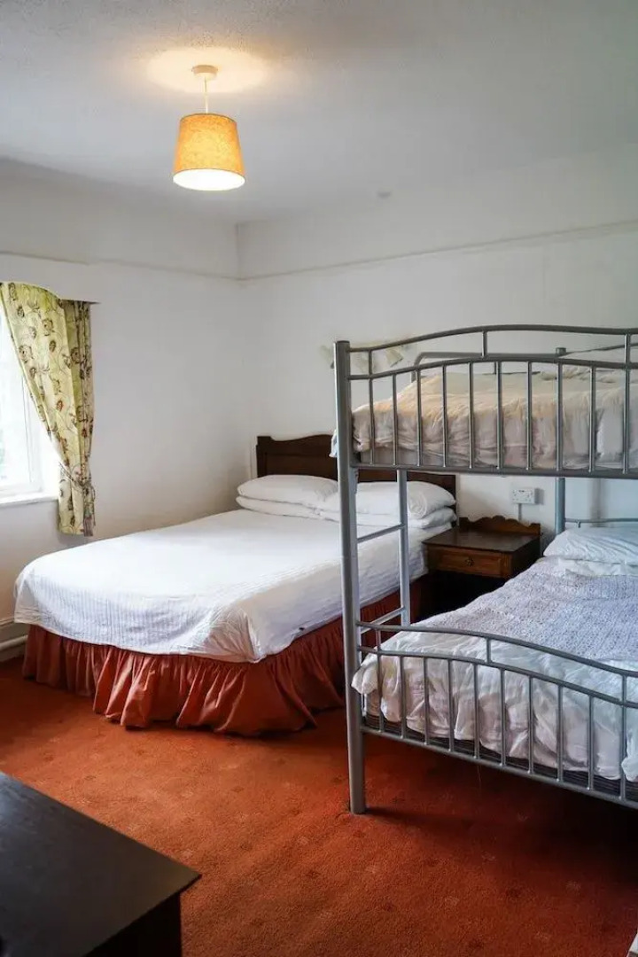 The Fox & Hounds Hotel