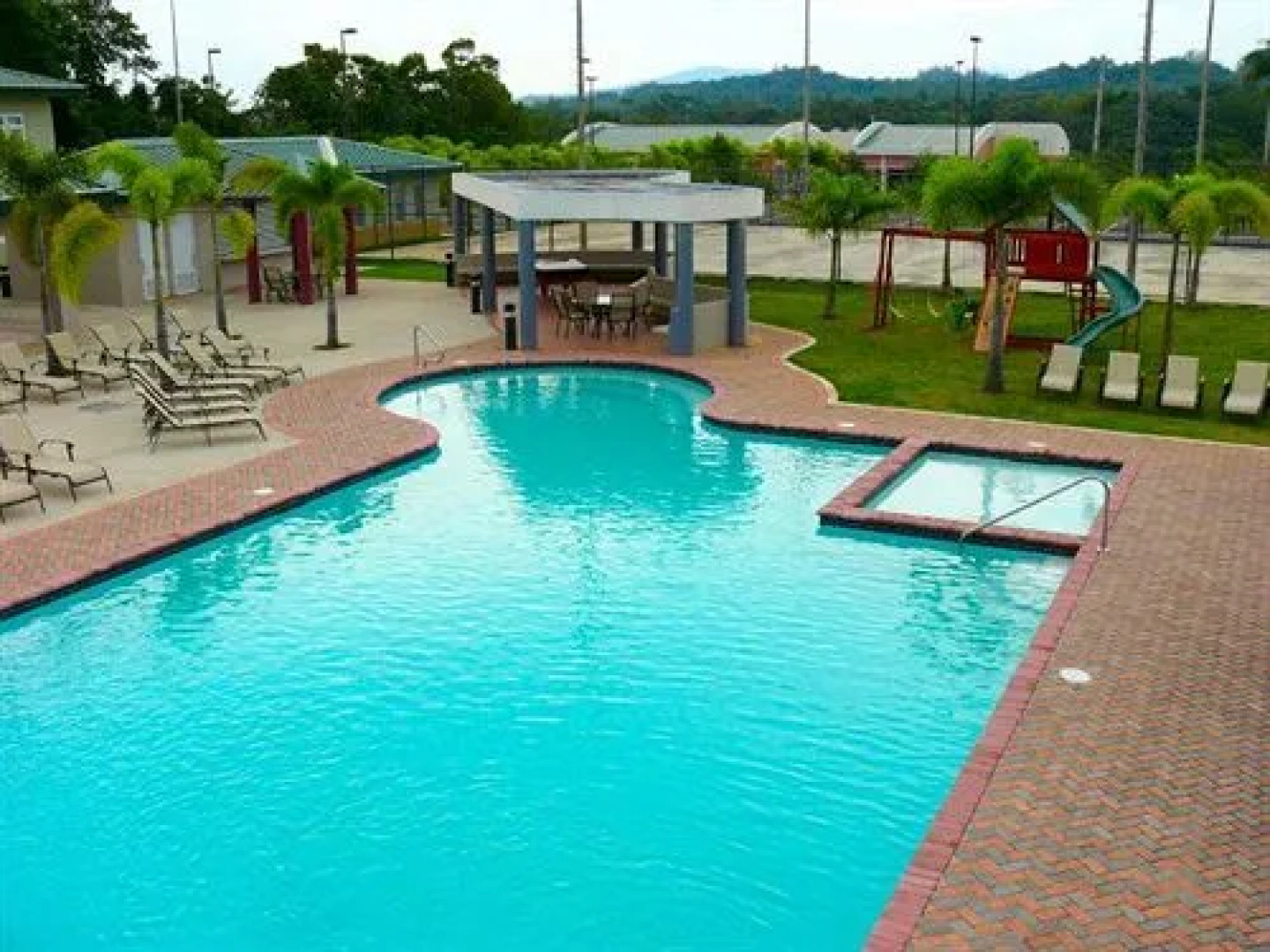 Cidra Country Club Inn & Villas