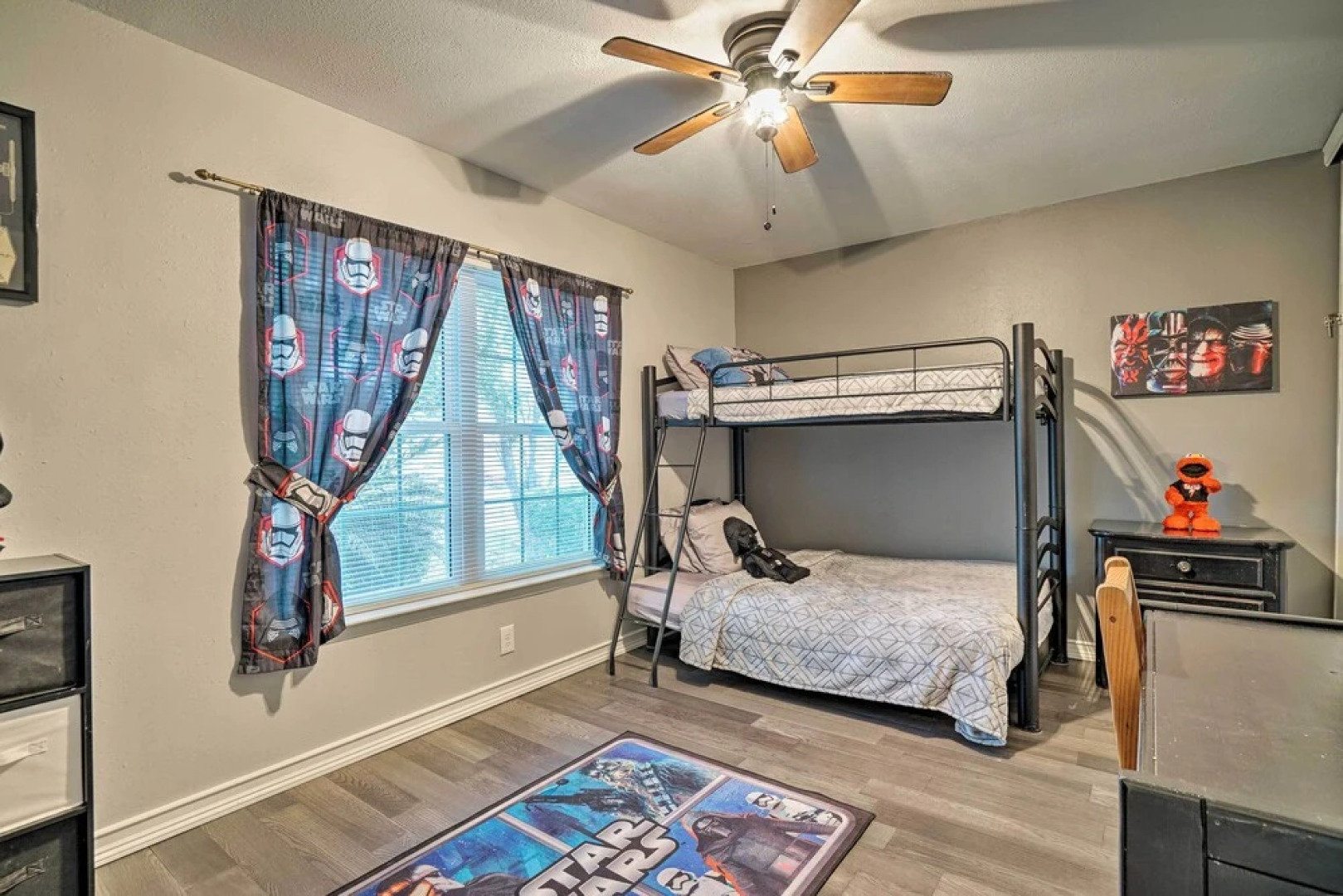 Dog-friendly Texas Retreat w/ Hot Tub, Patio & Bar