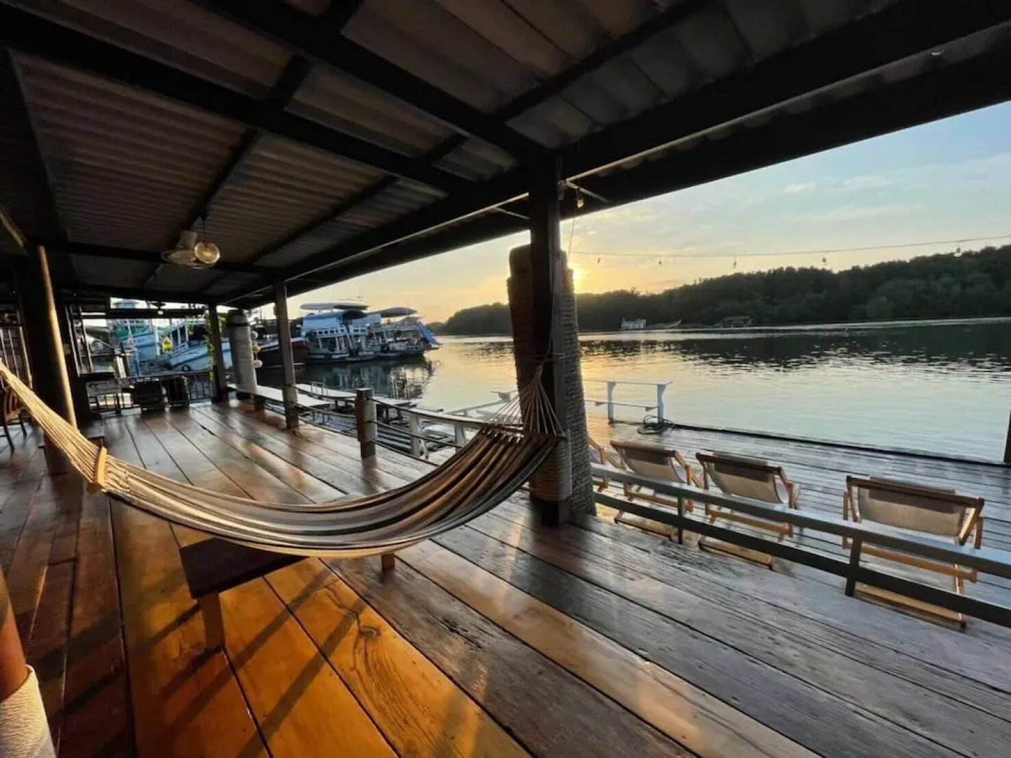 Baanchansamut Homestay