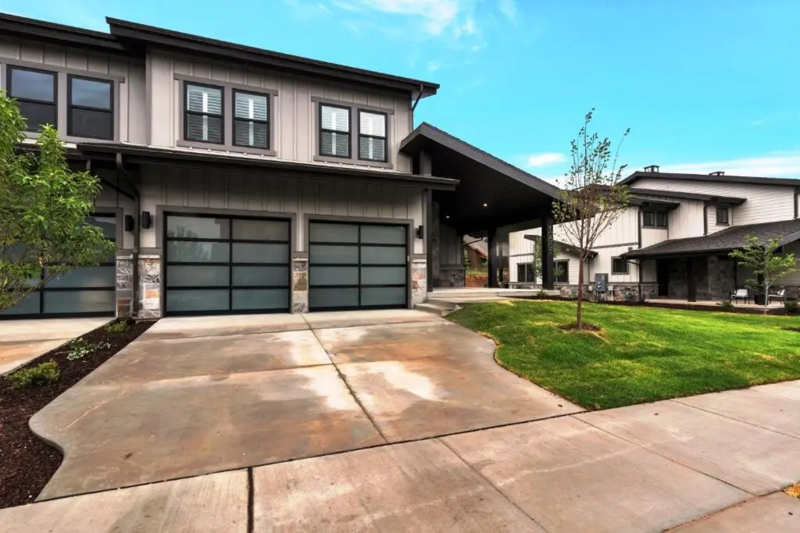 Luxury New Townhome Offers 4-Season Mountain Retreat