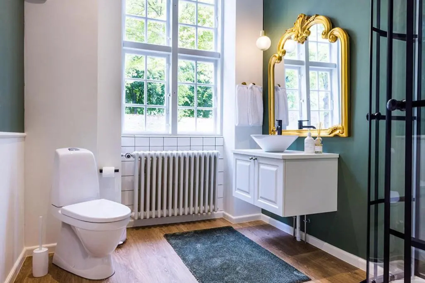 Gem Suites Hotel Apartments