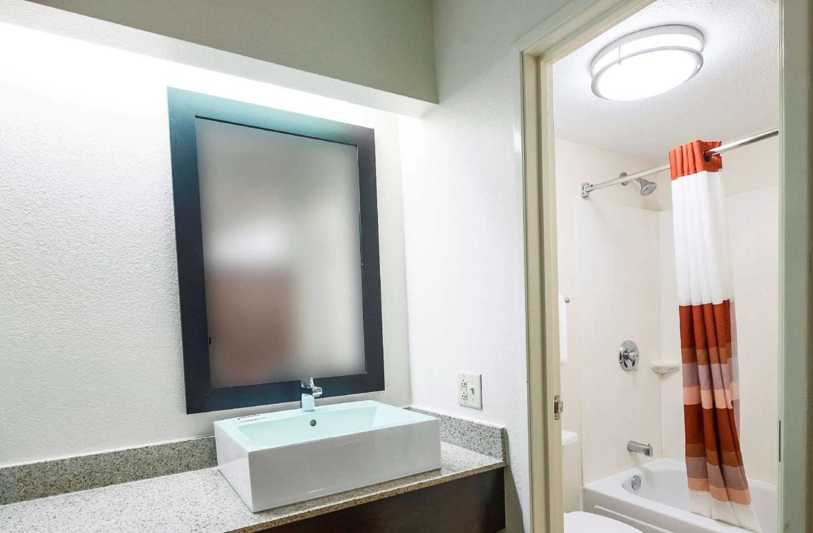 Red Roof Inn Toledo - University