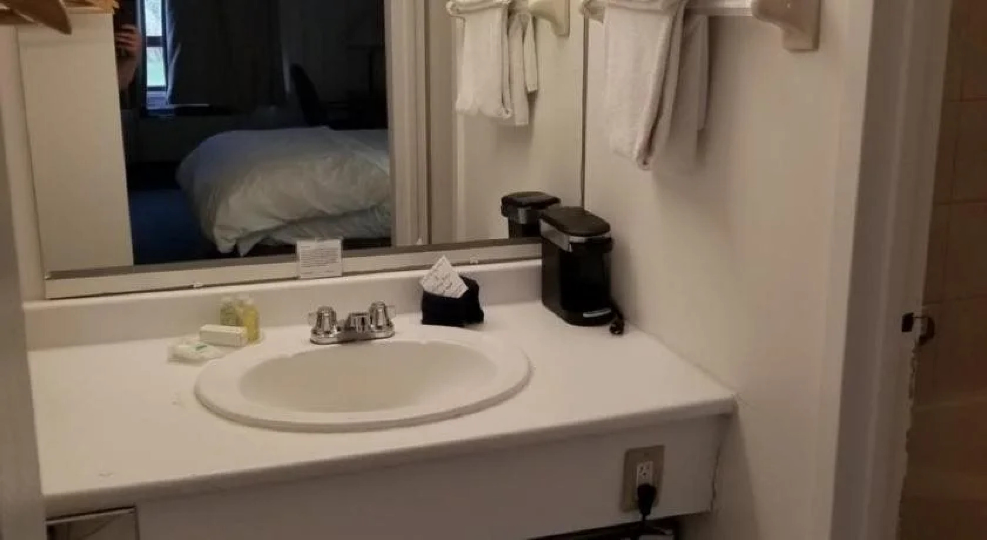 Mohawk Inn and Conference Centre