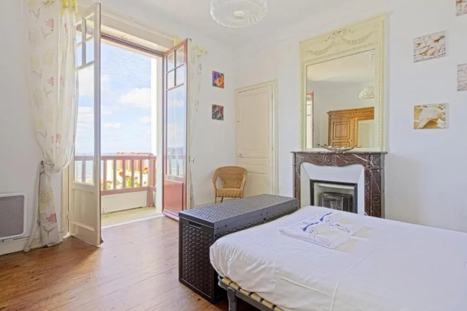 Nice quiet 3 1br with balcony and view on the beach of Hendaye Welkeys