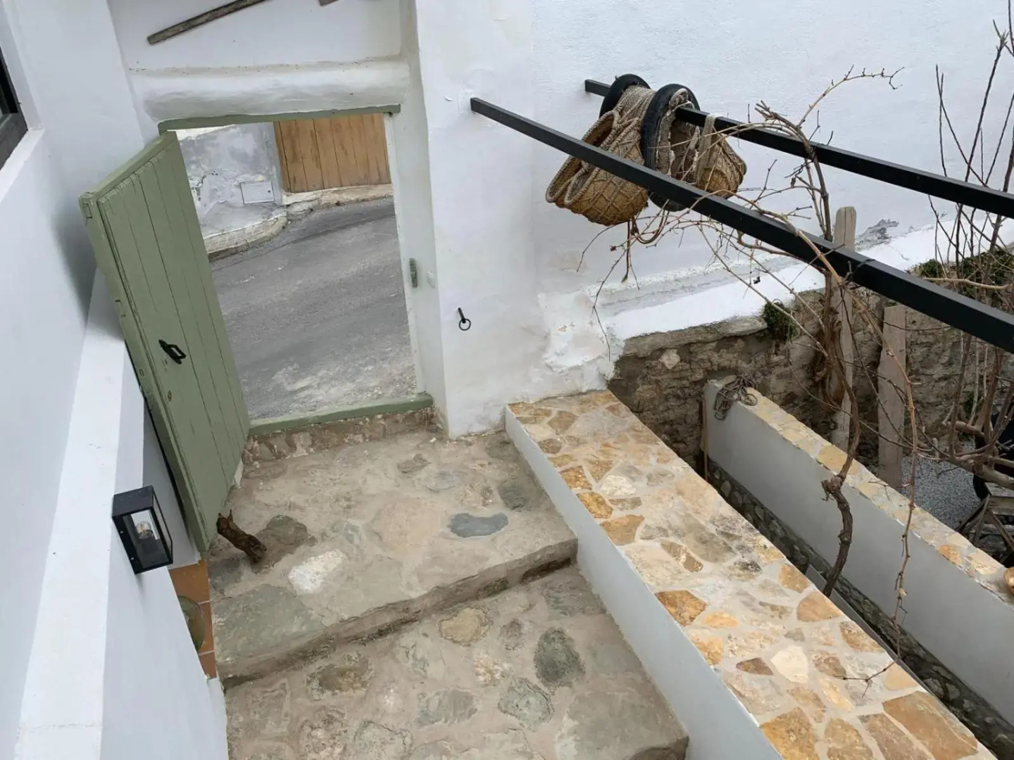 Astarte House 12 pax