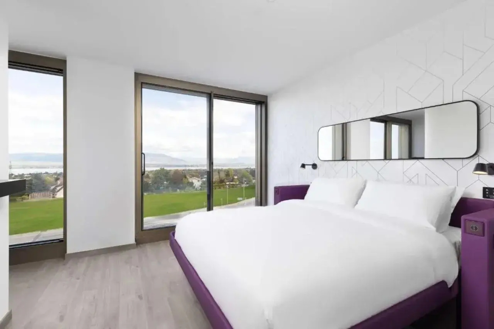 YOTEL Geneva Lake