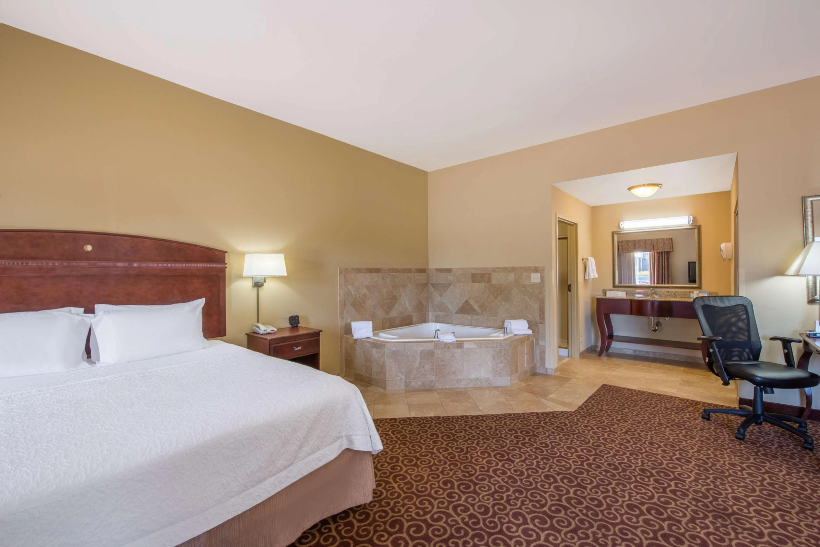 Hampton Inn & Suites Oklahoma City - South