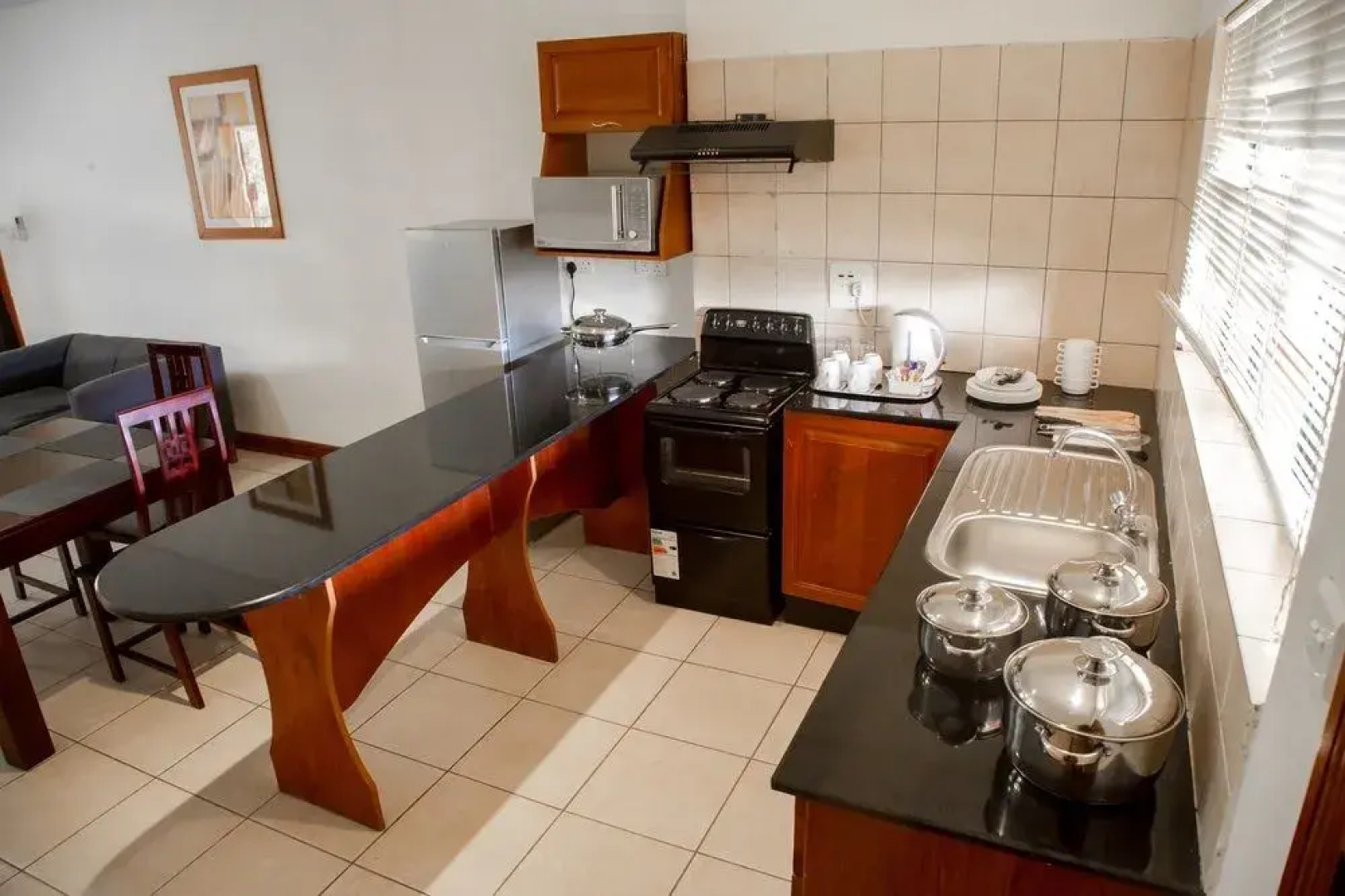 Cresta Golfview Hotel