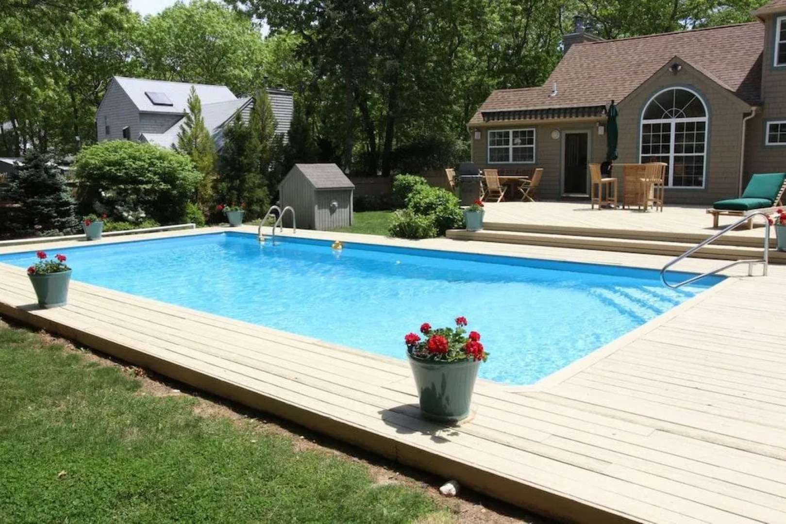 Villa Baloch- w/ Sparkling heated pool