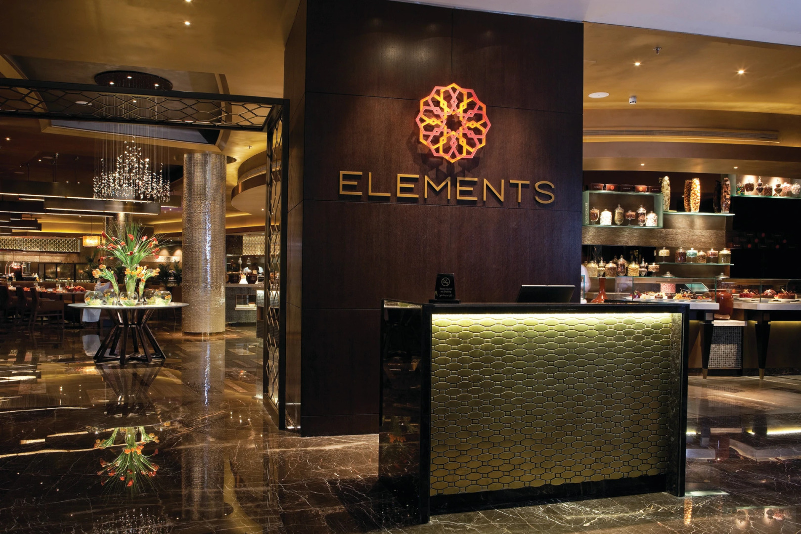 Отель Four Seasons Riyadh At Kingdom Center