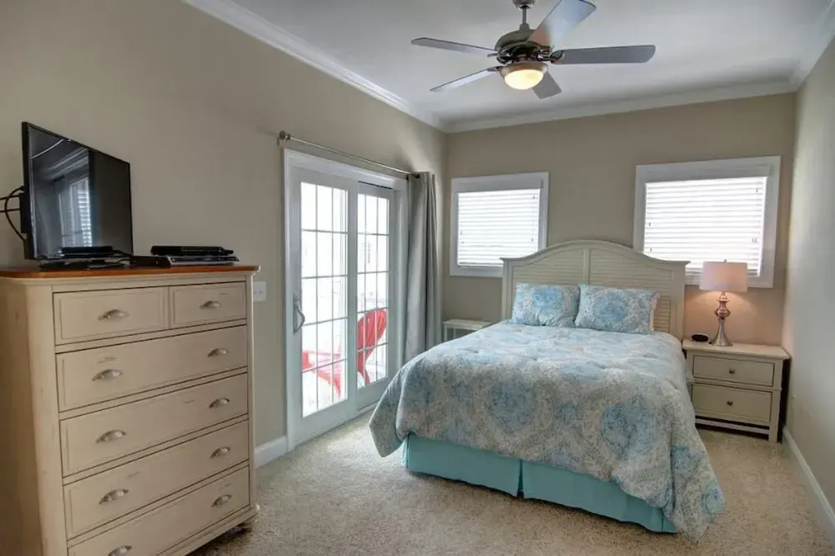 Welcome  4 Bedroom Home by RedAwning