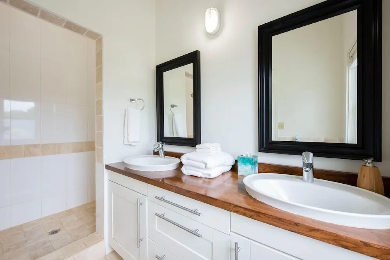 Sunsplash House by Eleuthera Vacation Rentals