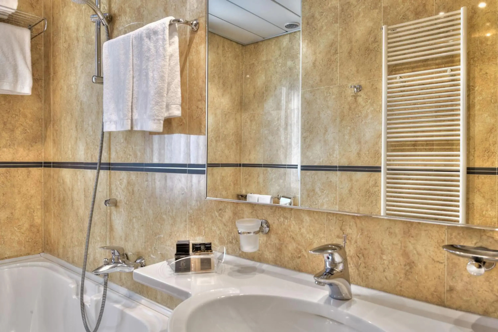 Central Park Hotel Modena