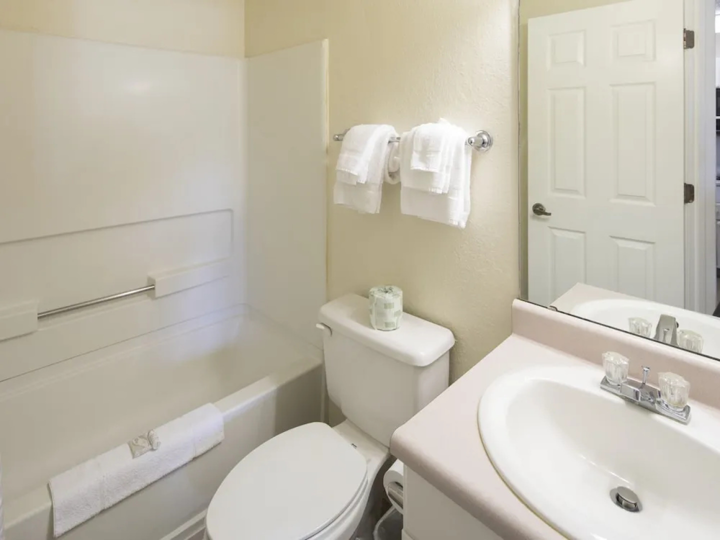 InTown Suites Extended Stay Columbia SC - Two Notch