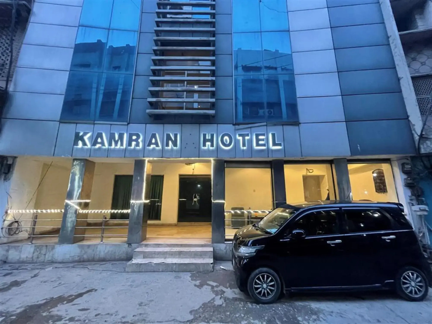 Kamran Hotel