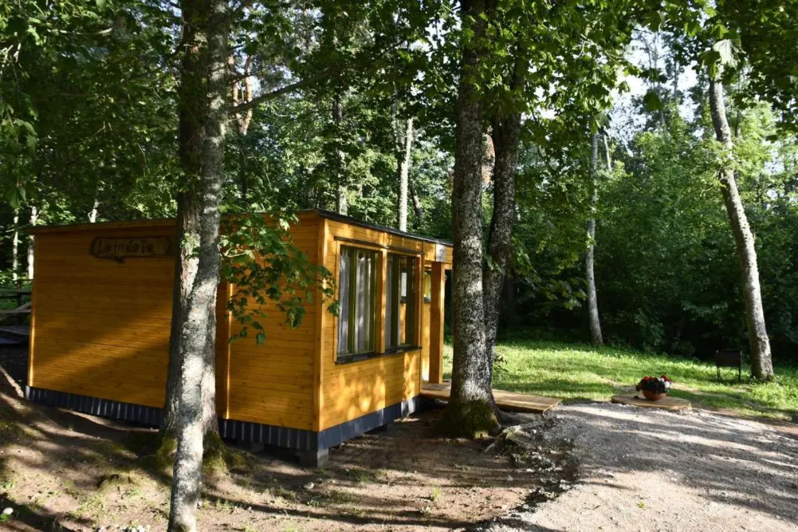 Kempings Ezerpriedes