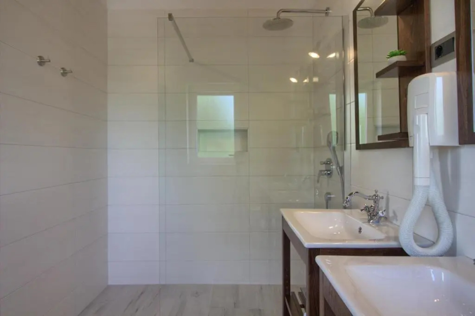 Modern villa Nerina with private pool near Pula