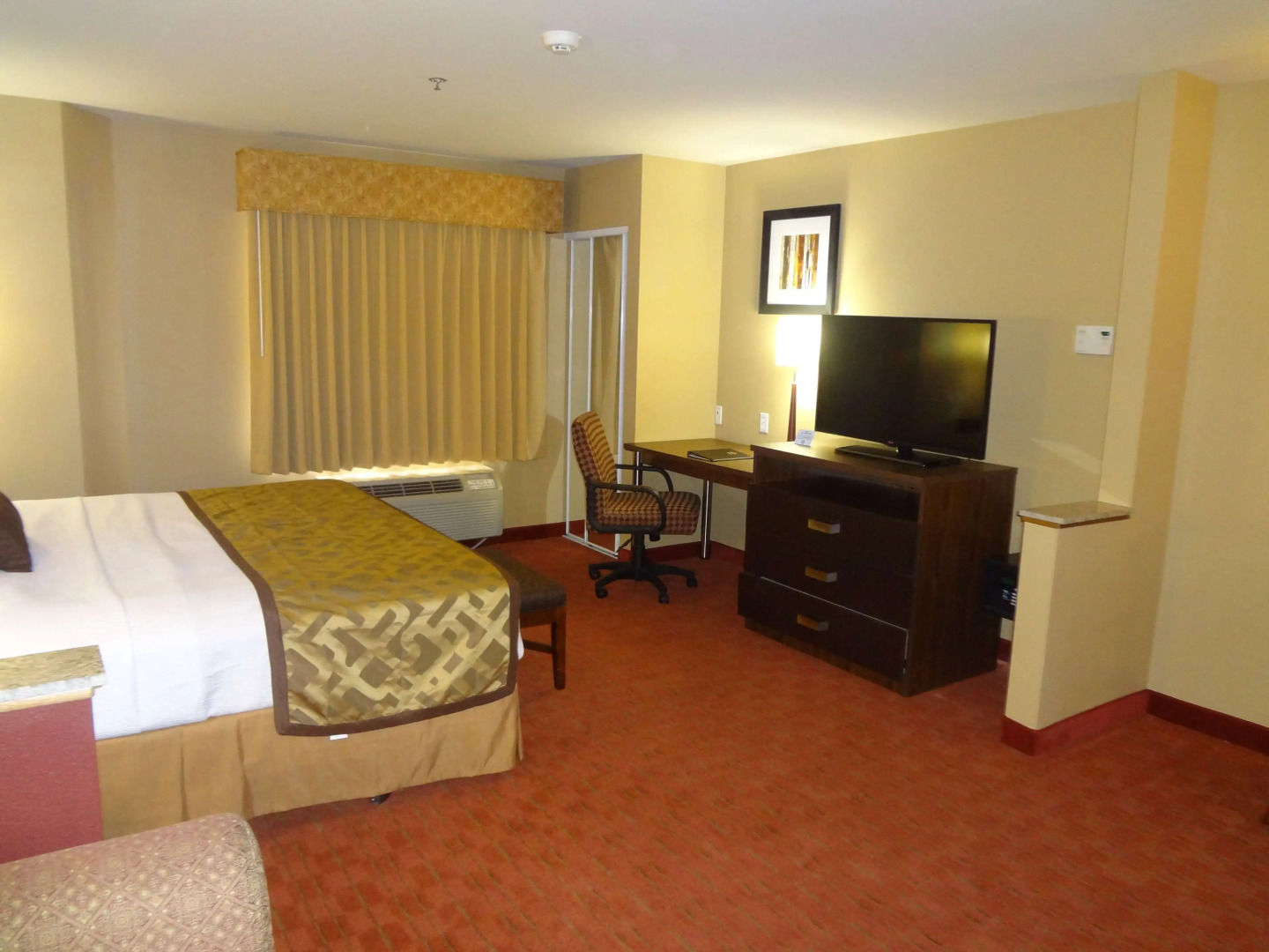 Best Western Plus Woodland Hills Hotel & Suites