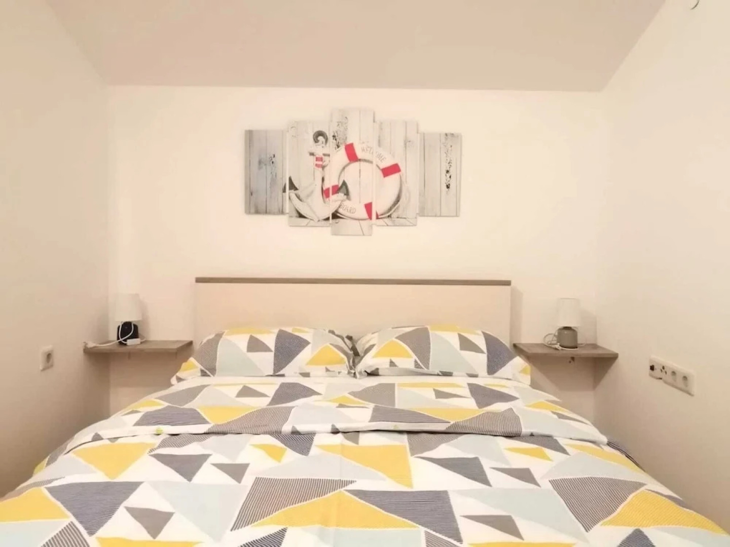 Family Apartment with Spatious Terrace