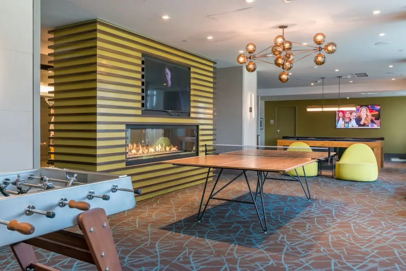 Skyline Luxury Home Suites at Newport